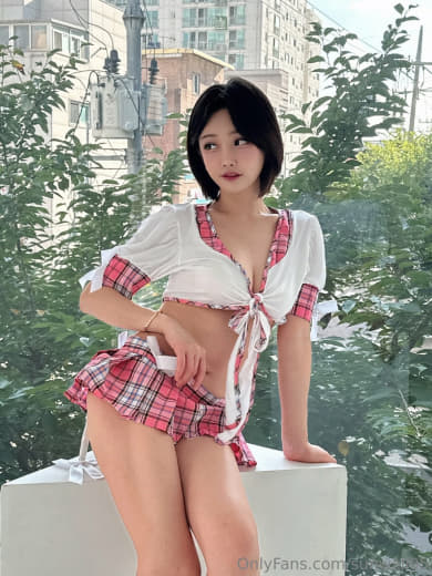 【2023-08-04】Video of virginity being stolen on a yacht.m4v
